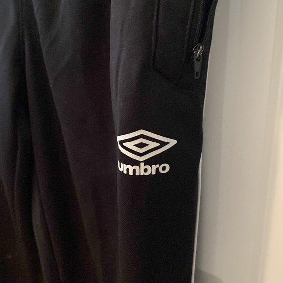 Umbro soccer warm up sweats - Picture 2 of 4